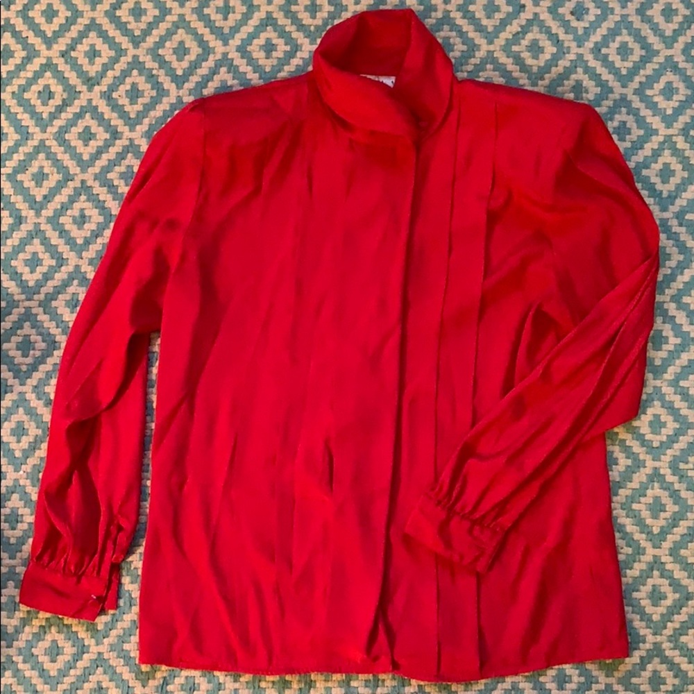 Blouse button down
